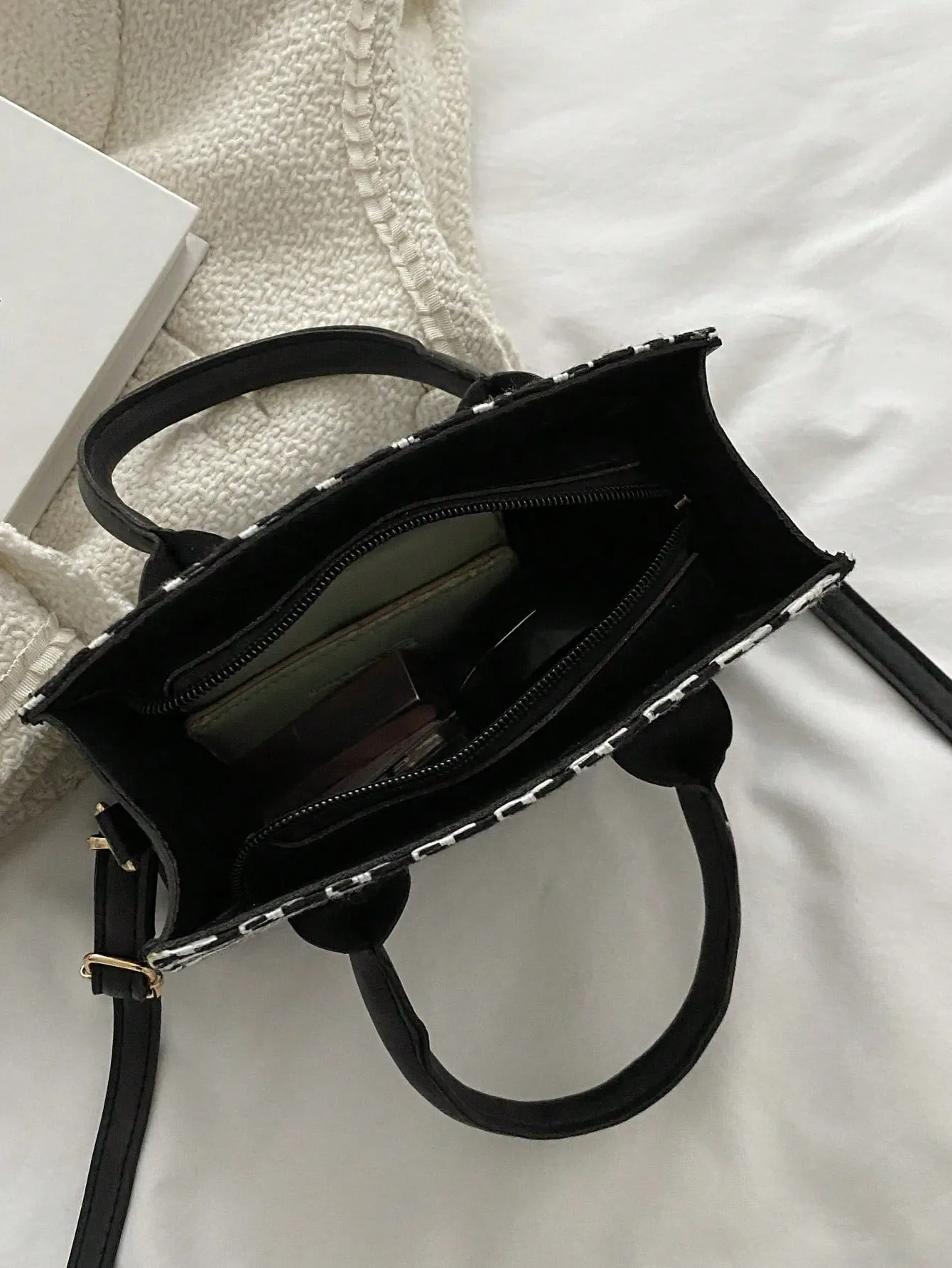 1 Piece Zipper Opening Bird Check Square Bag