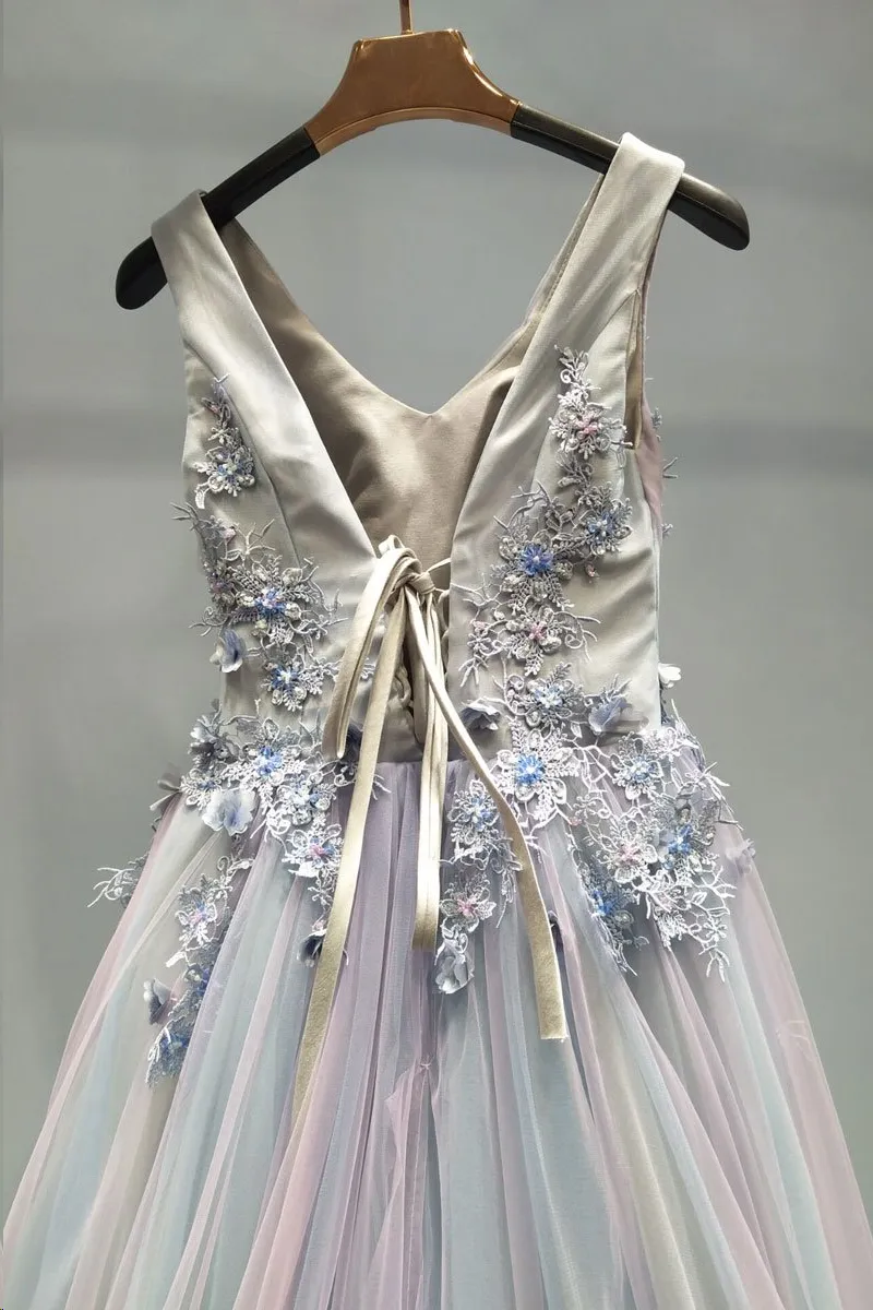 Beautiful A-line V-neck Sweep Train Sleeveless Appliques Beading Long Colorful Chic Tulle Prom Dresses  OHC252