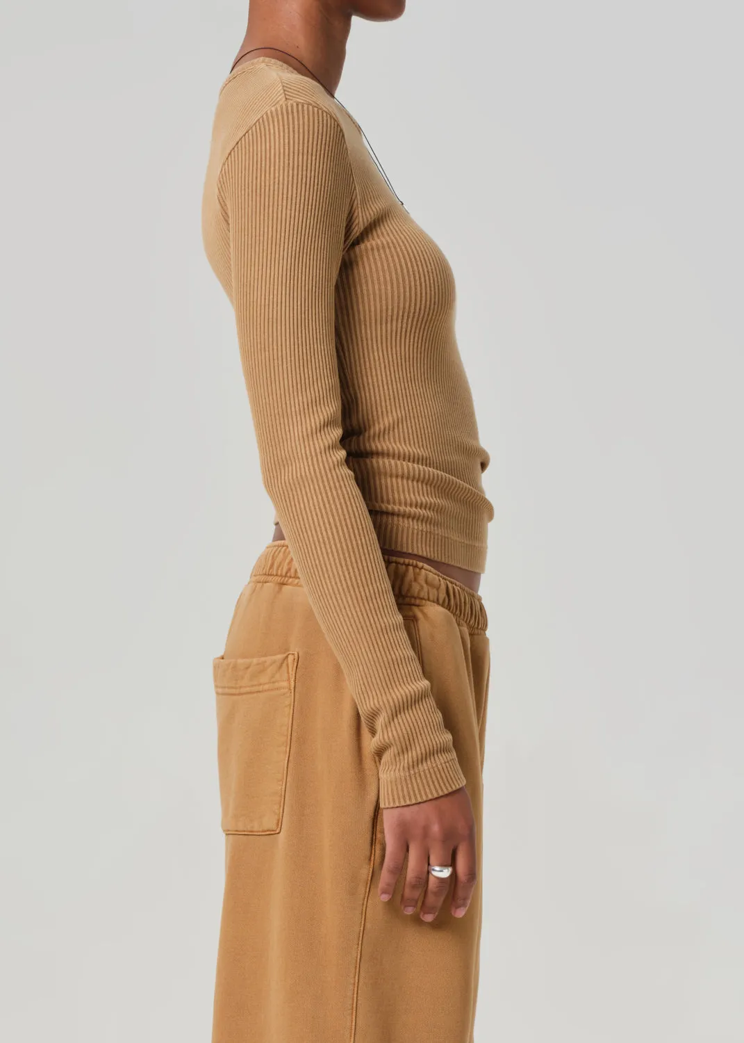 Bina Crewneck in Brown