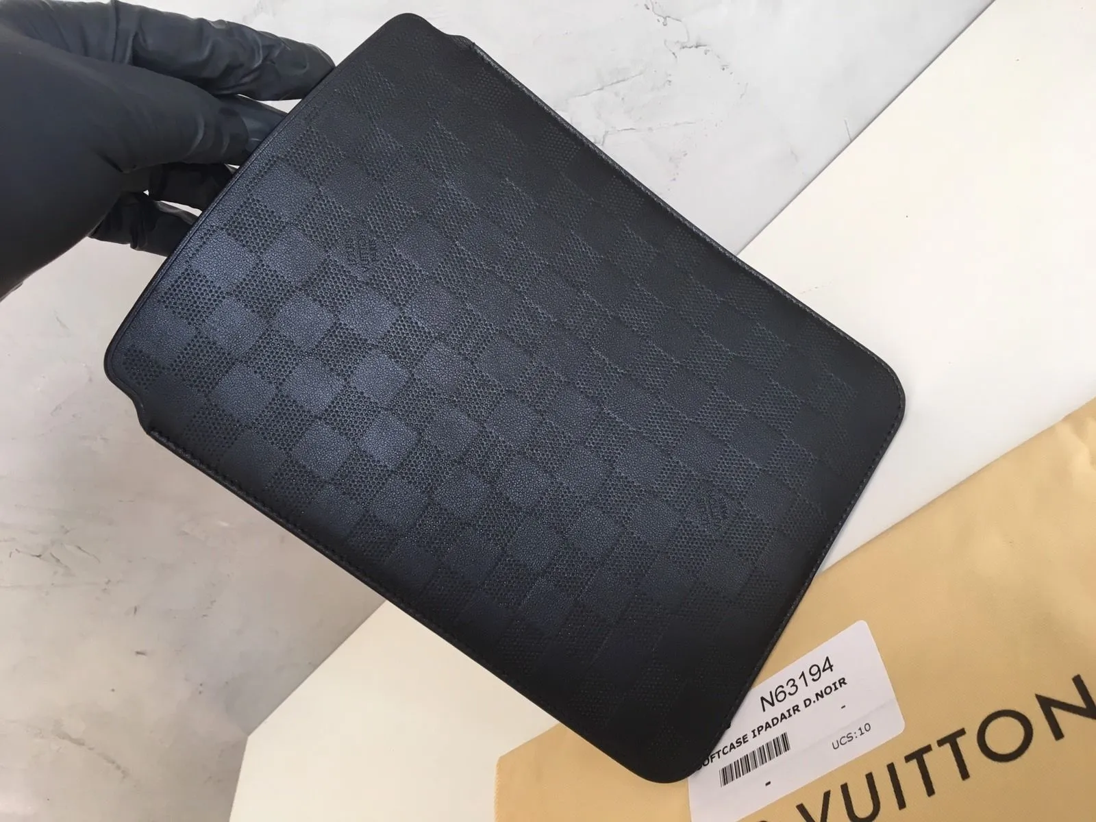 Damier iPad Air Softcase