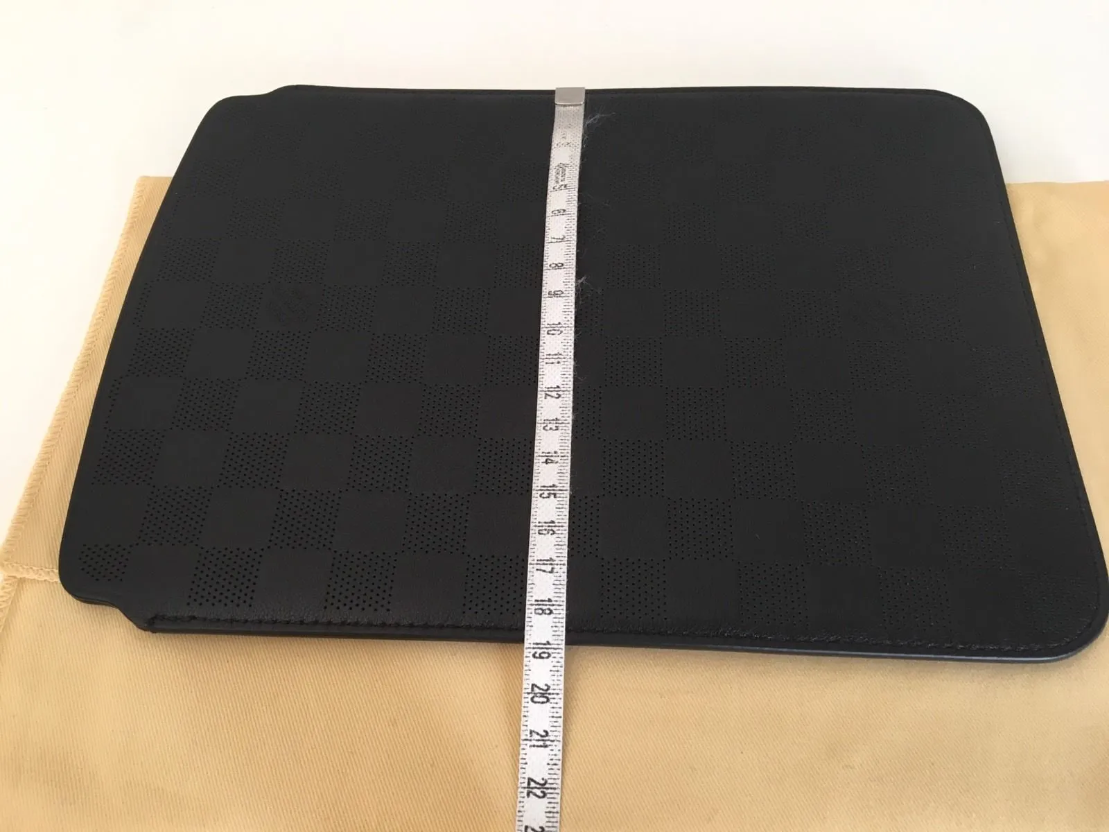 Damier iPad Air Softcase