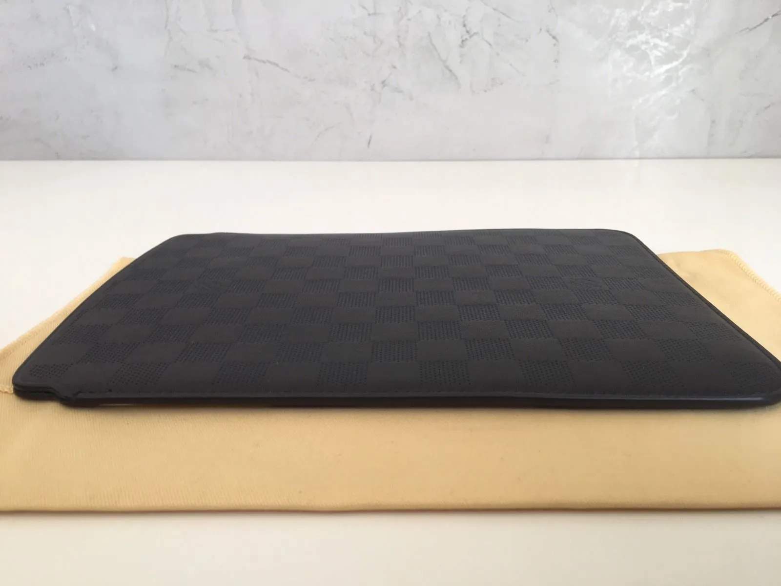 Damier iPad Air Softcase