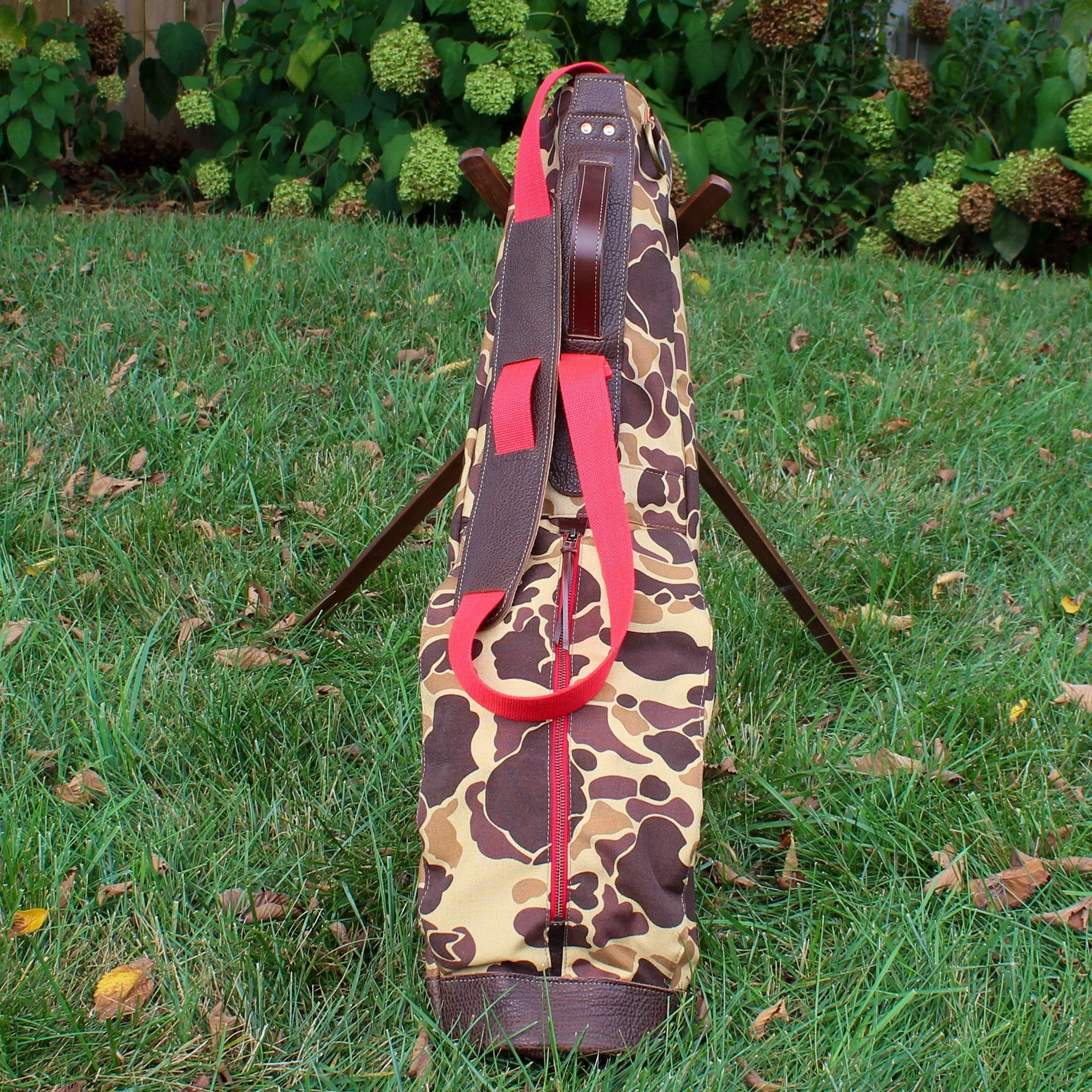 Duck Camo Cordura/Red/Bison Leather Trim Sunday Golf Bag