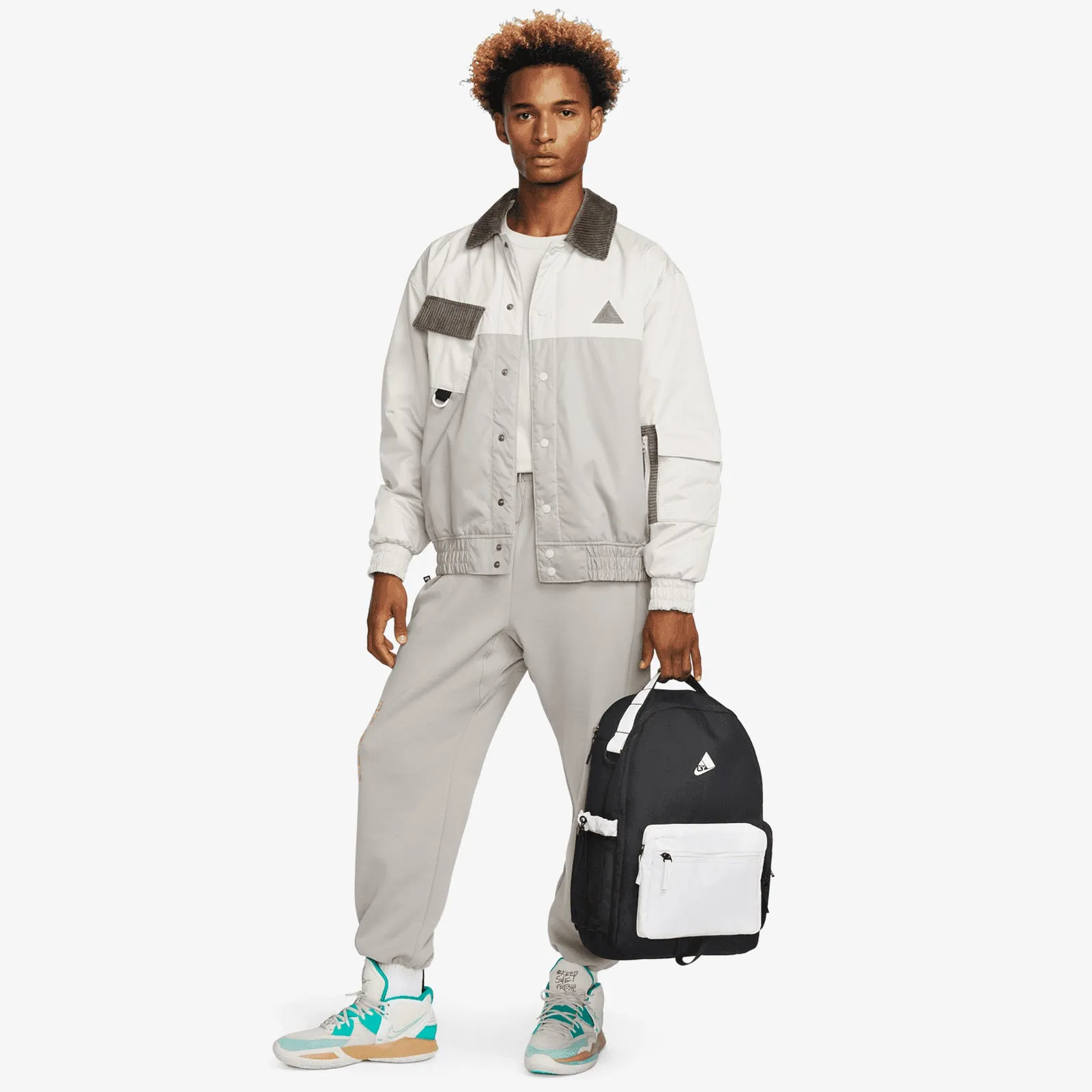 Kyrie 26L Backpack - Black/White