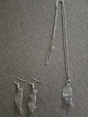 Leaf Design Wilhelmina Creations Set