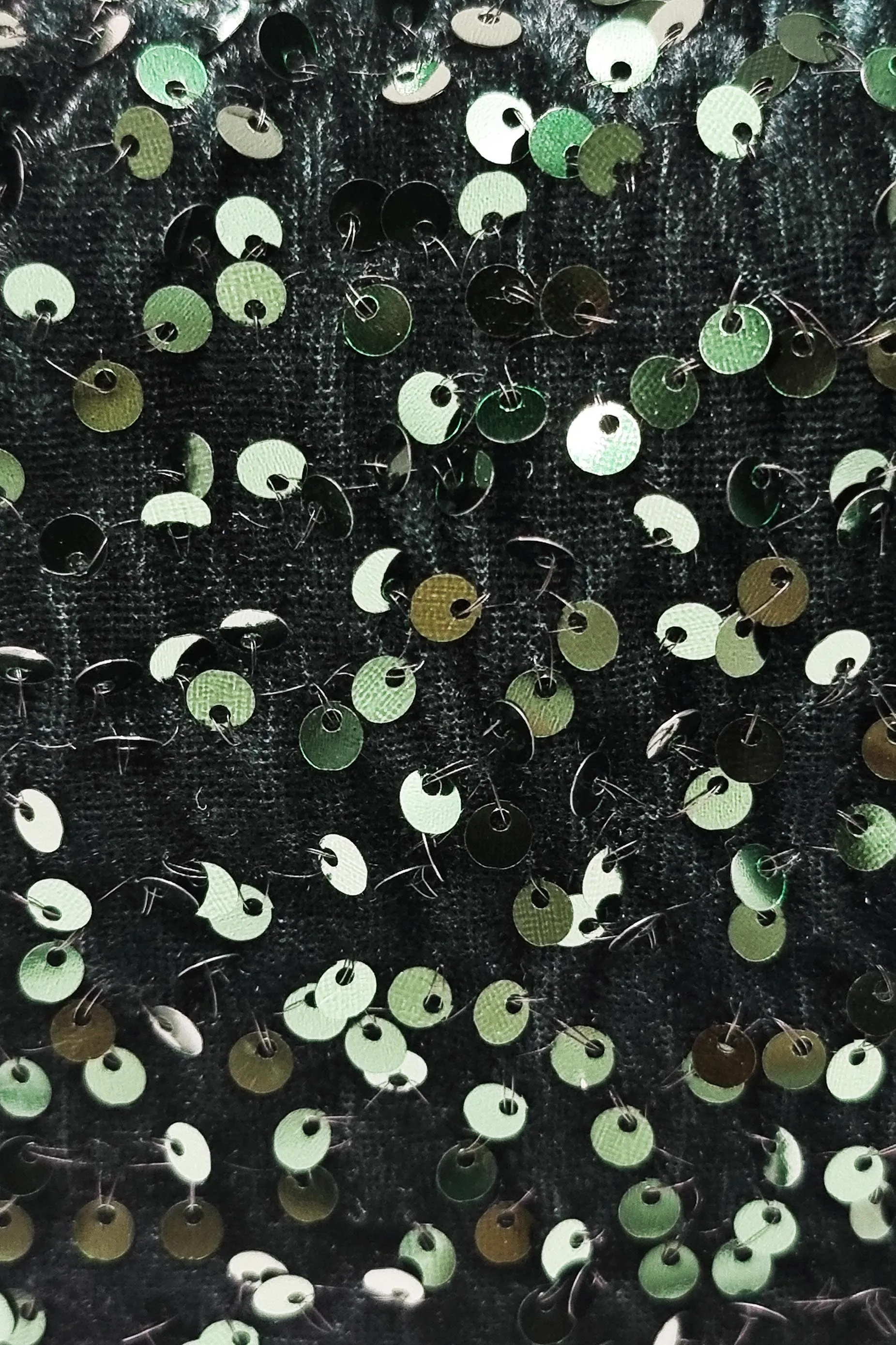 NESSA HALF MOON SEQUIN BAG IN GREEN
