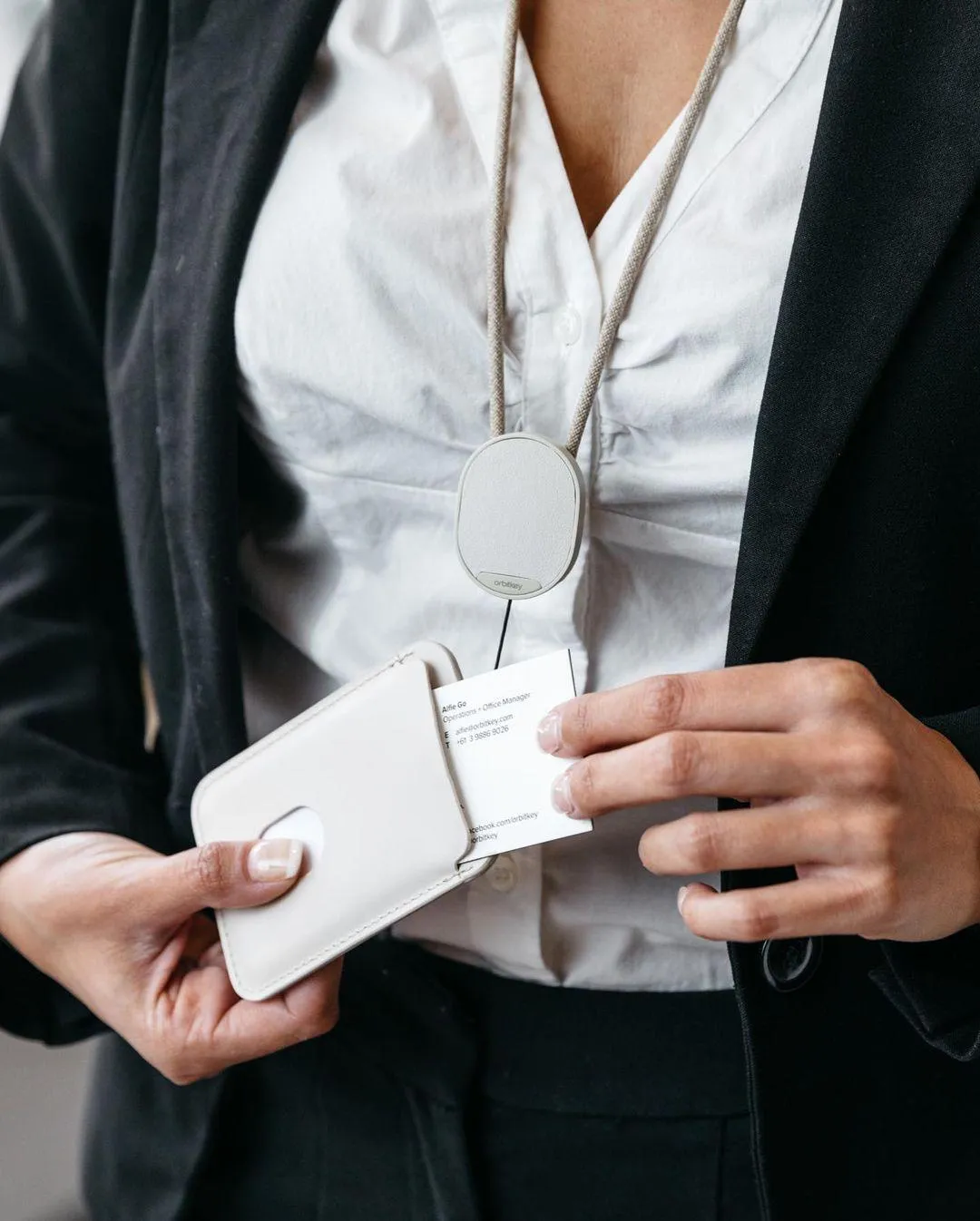 Orbitkey ID Card Holder Pro Stone With Lanyard