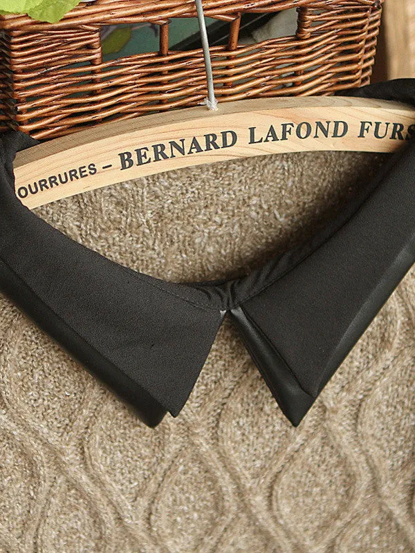Peter Pan collar sweater