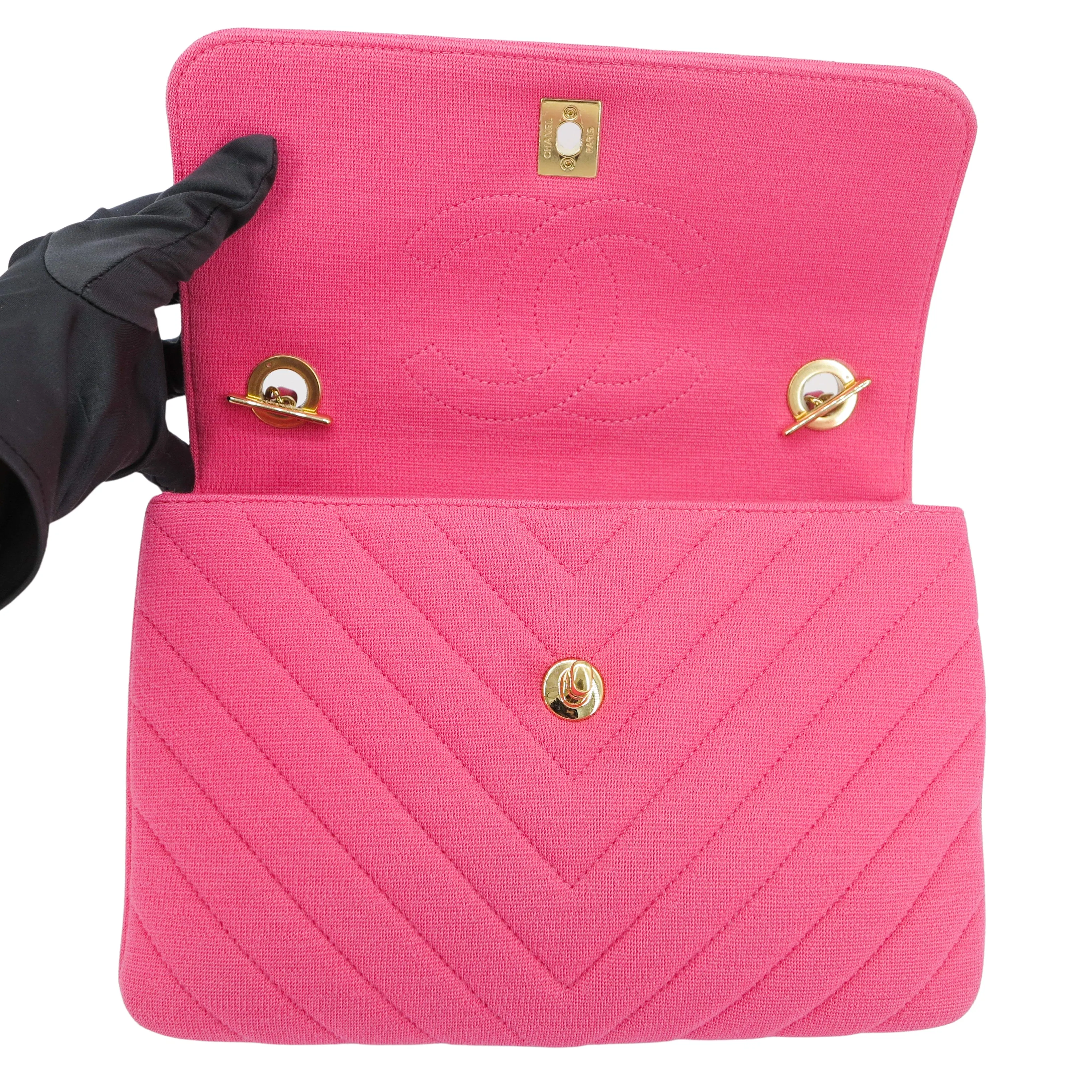 Small Trendy CC Flap Bag with Top Handle in Chevron Barbie Pink Jersey