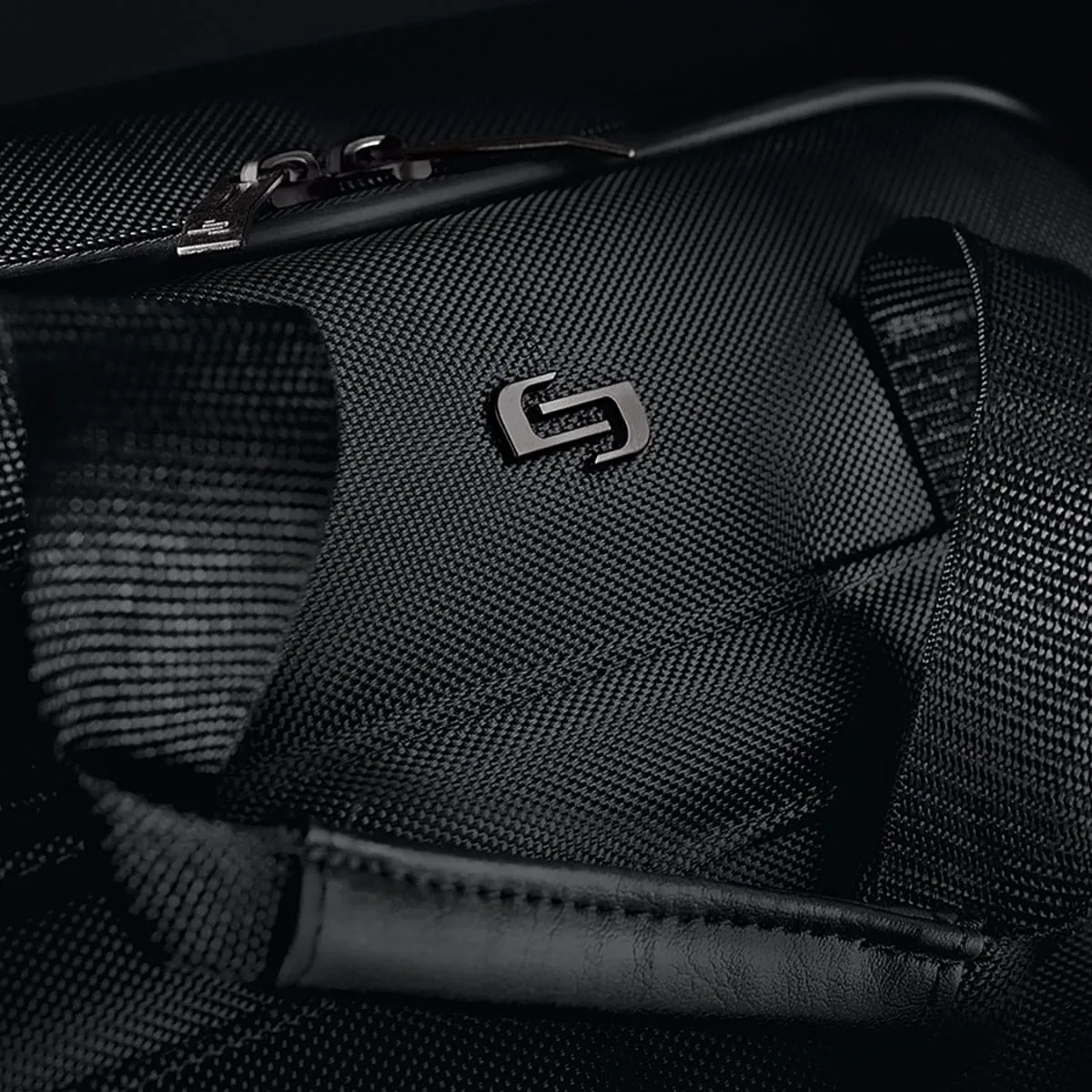 Solo Midtown Carnegie Rolling Case