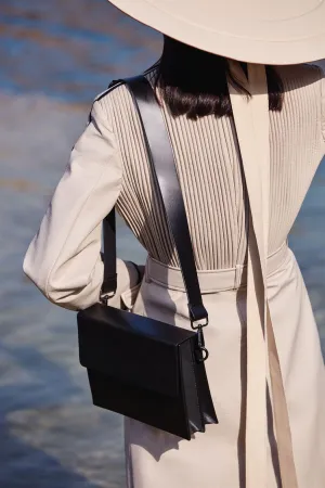 Tanned   I   Quad Messenger    Sling, Cross Body  Black  TO/QM-BLK  I Leather Bag