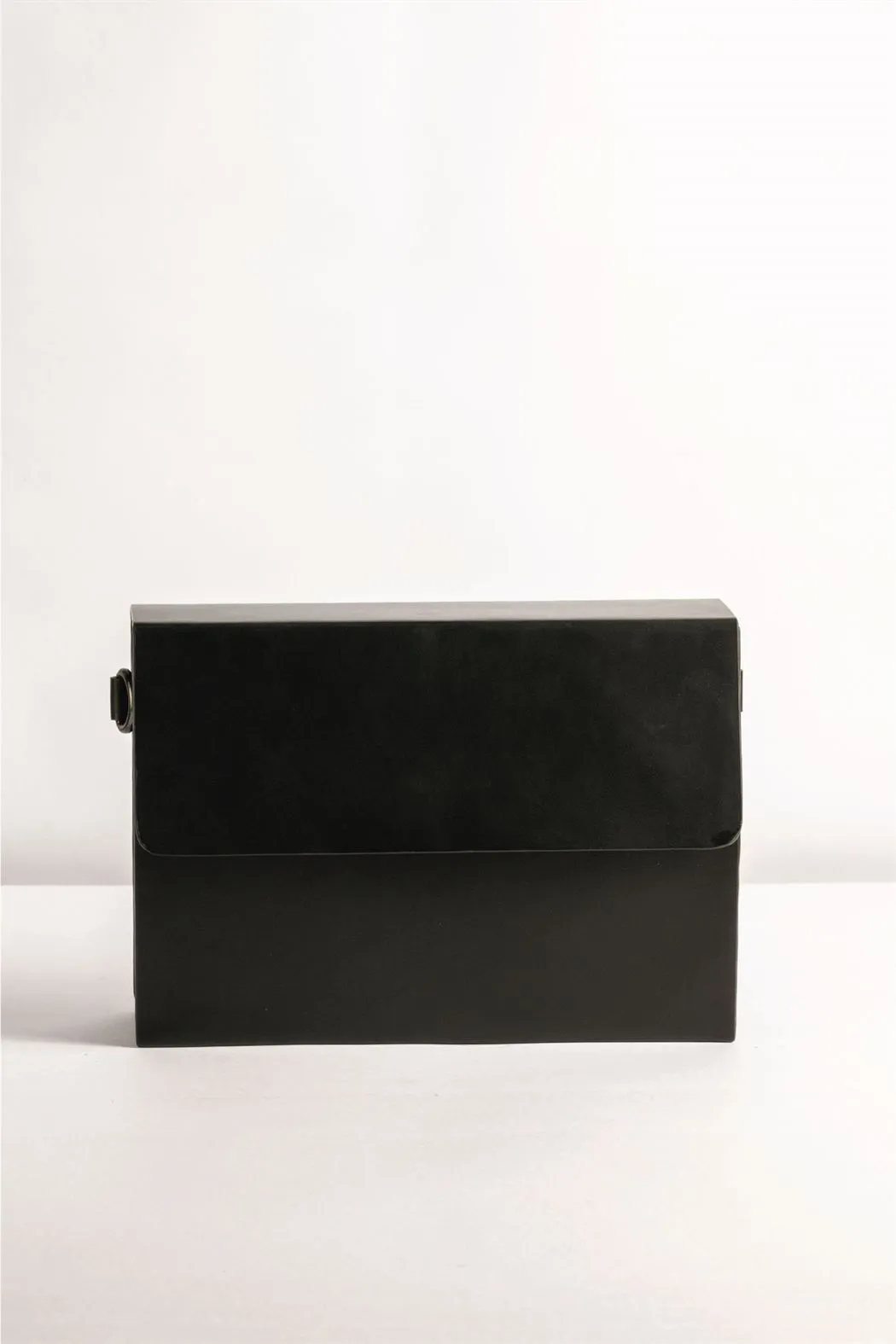 Tanned   I   Quad Messenger    Sling, Cross Body  Black  TO/QM-BLK  I Leather Bag